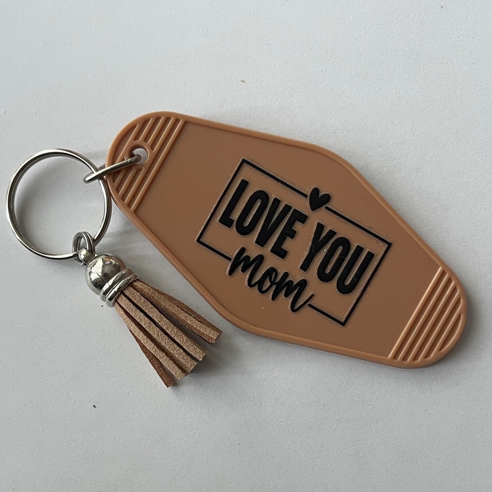 Mom — Key Ring